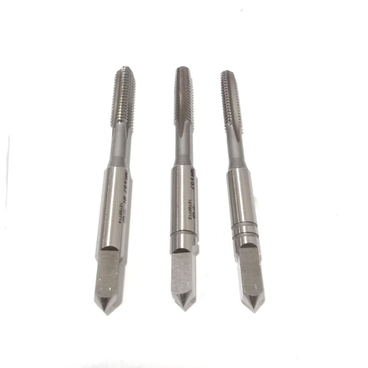 Macho M4X0.7 (Din352)Yg-1 T7109249